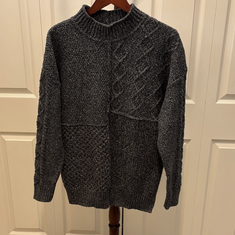 Leo & Nicole Dark Gray Crewneck Sweater
